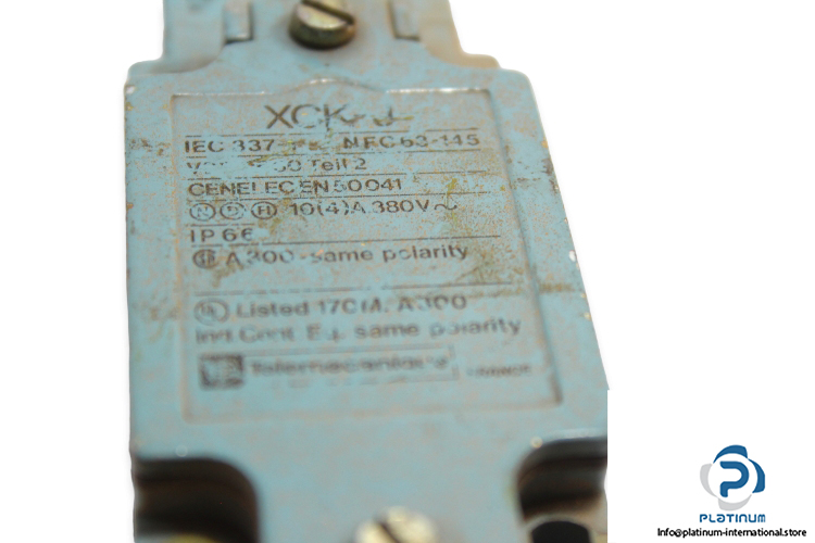 telemecanique-zck-j1_zck-e67-limit-switch-3