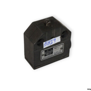 euchner-NO1R-550-limit-switch-(used)