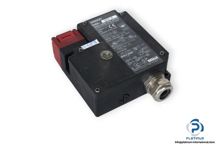 omron-D4DL-1DFA-B-locking-safety-door-switch-(used)
