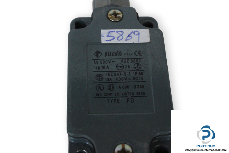 pizzato-FD-602-limit-switch-(used)-2