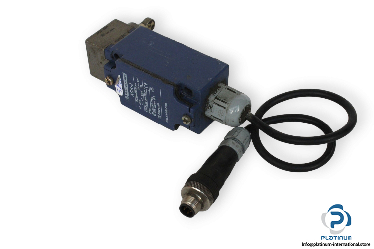 telemecanique-XCK-J-limit-switch-with-head-ZCK-E64-(used)