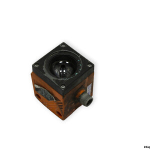 IFM O1D100 Photoelectric Distance Sensor