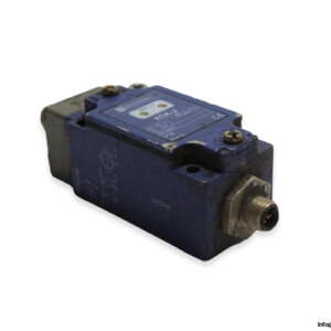 telemecanique-XCKJ167D-SC144-limit-switch