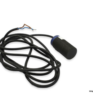 Telemecanique XT4P30FA262 Capacitive Sensor