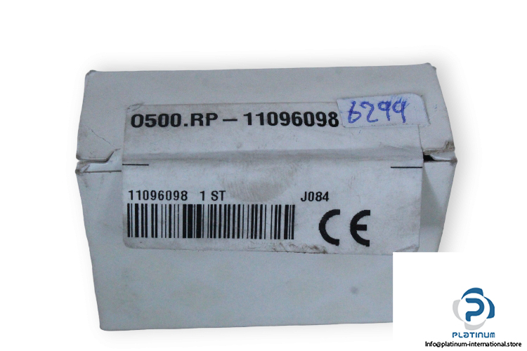 baumer-O500-RP-11096098-retro-reflective-sensor-new-3
