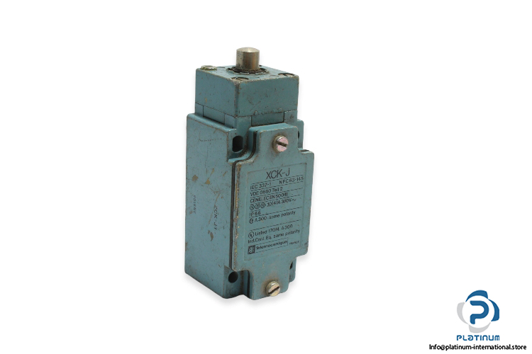 telemecanique-ZCK-J1_ZCK-E61-limit-switch