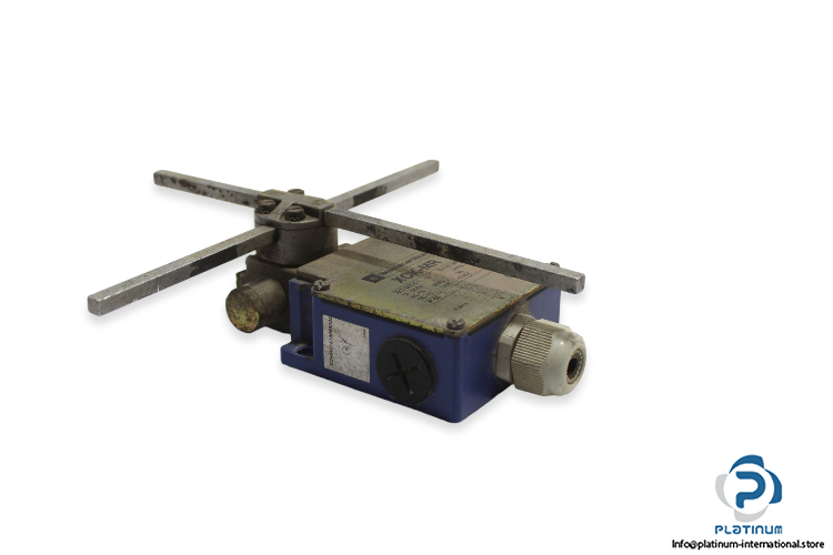 telemecanique-XCKMR1618668002-limit-switch