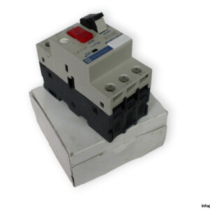 telemecanique-GV2-M07-motor-circuit-breaker-(new)