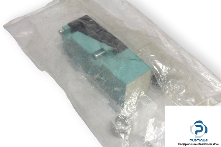 siemens-3RG4141-6AD00-inductive-proximity-switch-new