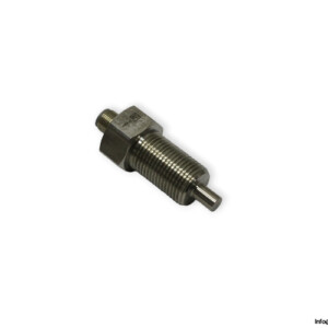 ifm-ST3204-flow-sensor-for-connection-to-an-evaluation-unit