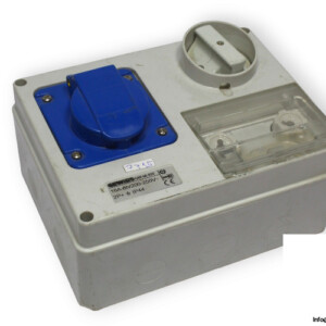 gewiss-GW-66-026-horizontal-socket-outlet-(used)