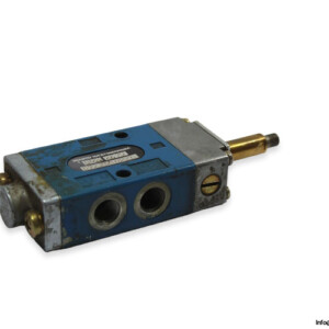Wabco-5722550220-single-solenoid-valve