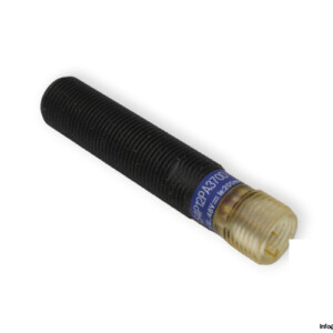 telemecanique-XS4-P12PA370D-inductive-sensor-new