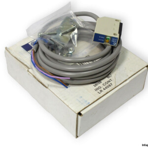 telemecanique-XUM-H07301-photoelectric-sensor-transmitter-new