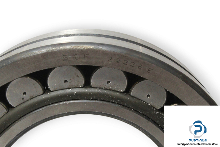 skf-22226-E-W33-spherical-roller-bearing-(new)-1