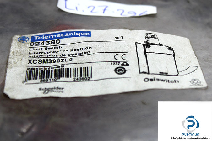telemecanique-xcsm3902l2-limit-switch-2