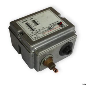 johnson-controls-P77AAA-9400-pressure-switch-(used)
