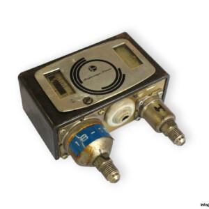 penn-DNS-D306X-pressure-switch-used