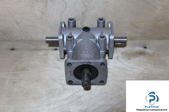 poggi-A2031R1-3D12-3-way-right-angle-gearbox