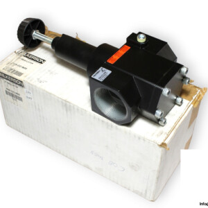 Wilkerson-R40-CC-00-pressure-regulator