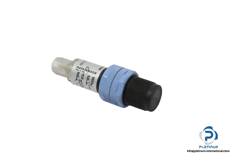 datasensor-S18-5-A-32-photoelectric-retro-reflex-sensor