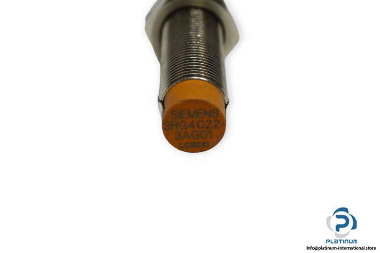siemens-3RG7121-3AA00-photoelectric-retro-reflective-sensor-new-3