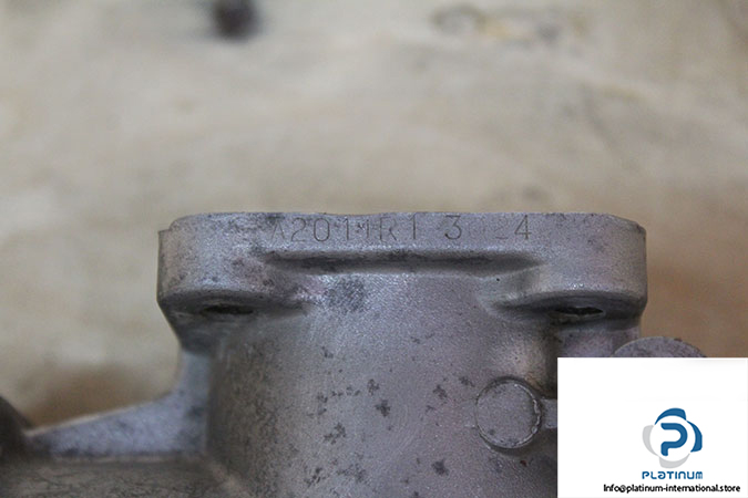 poggi-a2011r1-3d24-2-way-right-angle-gearbox-2
