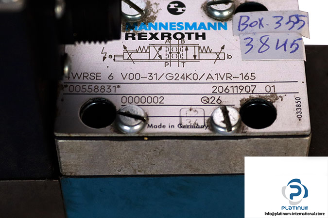 rexroth-R900938307-directional-high-response-control-valve-(used)-2