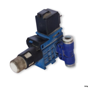 Rexroth-579-006-979-0-single-solenoid-valve-(used)