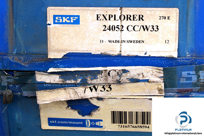 skf-24052-CC_W33-spherical-roller-bearing-(new)-(carton)-1