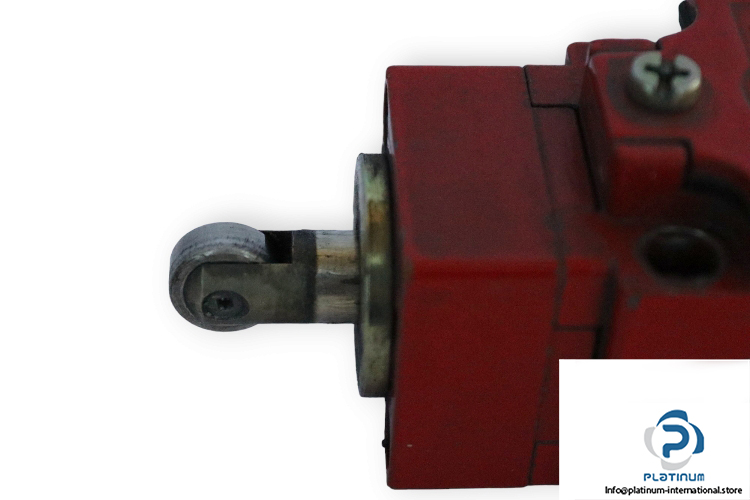 telemecanique-ZCK-J5_ZCK-E62-limit-switch-(Used)-1