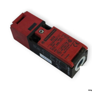 telemecanique-XCS-PA292-safety-switch-(new)