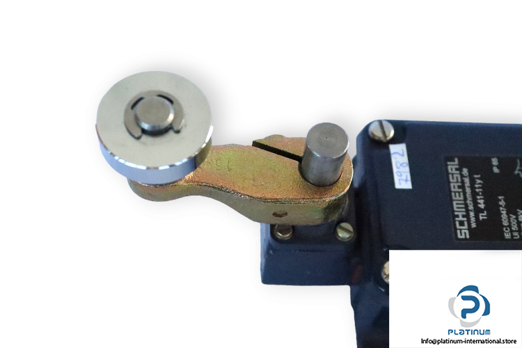 schmersal-TL-441-11yt-limit-switch-(new)-1