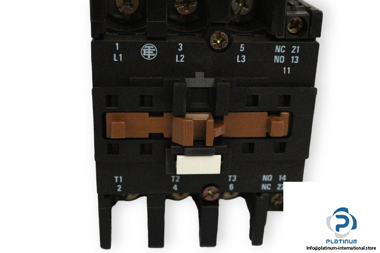 telemecanique-LP1-D403-contactor-(new)-1