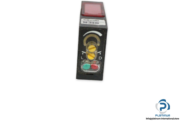 sick-WL160-P440-photoelectric-retro-reflective-sensor-used-3