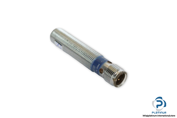 telemecanique-XS1M12PA370D-inductive-proximity-sensor-new