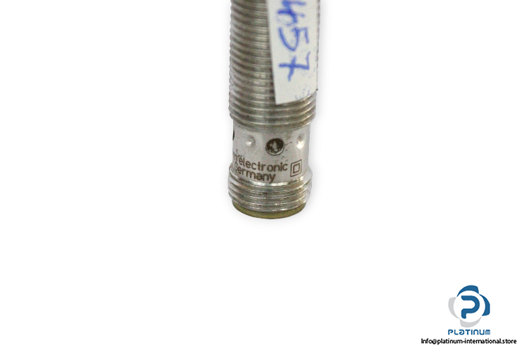 ifm-IFT203-inductive-sensor-(used)-3