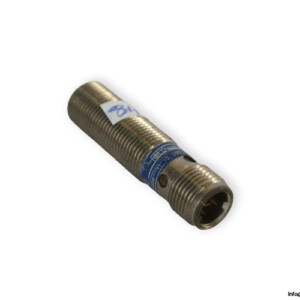 telemecanique-XS1N12PB349D-inductive-sensor-(used)