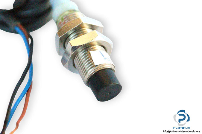omron-E2A-M12KN08-WP-B1-inductive-proximity-sensor-(Used)-1