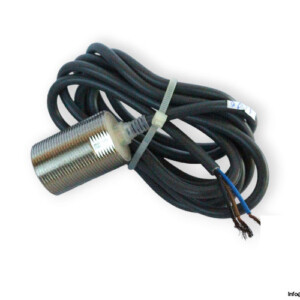 omron-E2EG-X10B1-cylindrical-proximity-sensor-(new)