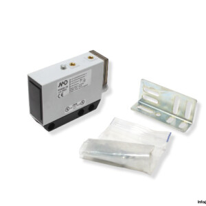 micro-detectors-RX6_00-1B-photoelectric-diffuse-reflection-sensor