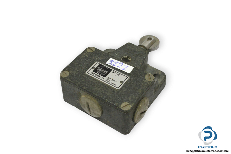 euchner-N11RL-precision-single-limit-switch-(used)