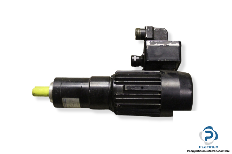 AMKARDS750-0-OOE-2500-B14D537AAG01SERVOMOTOR-1-logo.jpg