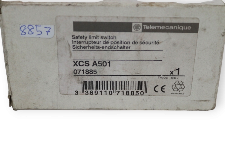 telemecanique-XCS-A501-Safety-Limit-Switch-(New)-3