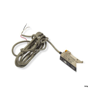 omron-E3XR-CE4-photoelectric-slim-sensor-1