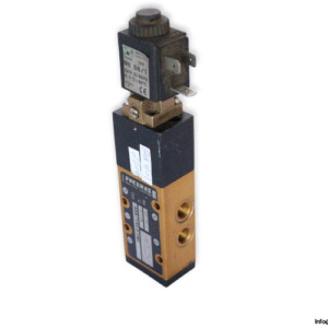 Pneumax-468_1.52.0.1.M2-single-solenoid-valve-with-coil-(used)