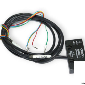omron-D40B-1B10-compact-non-contact-door-switch-used