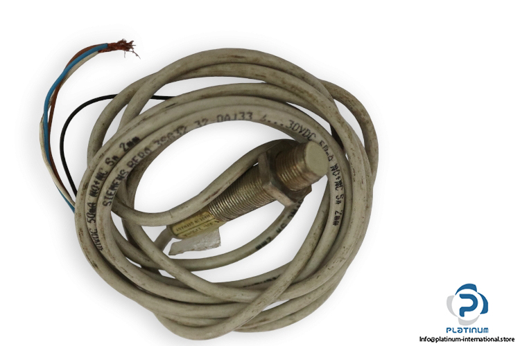 siemens-3SG3232-0AJ33-inductive-proximity-switch-sensor-(used)
