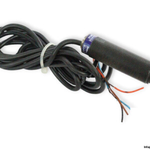 telemecanique-XU1-P18PP340-reflective-sensor-(New)