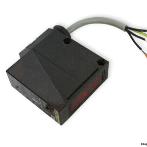 omron-E3JM-10DM4T-G-photoelectric-sensor-used